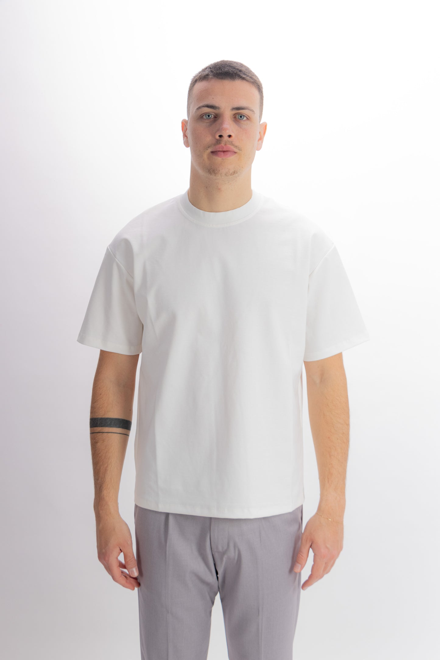 T-SHIRT WHITE NO LOGO