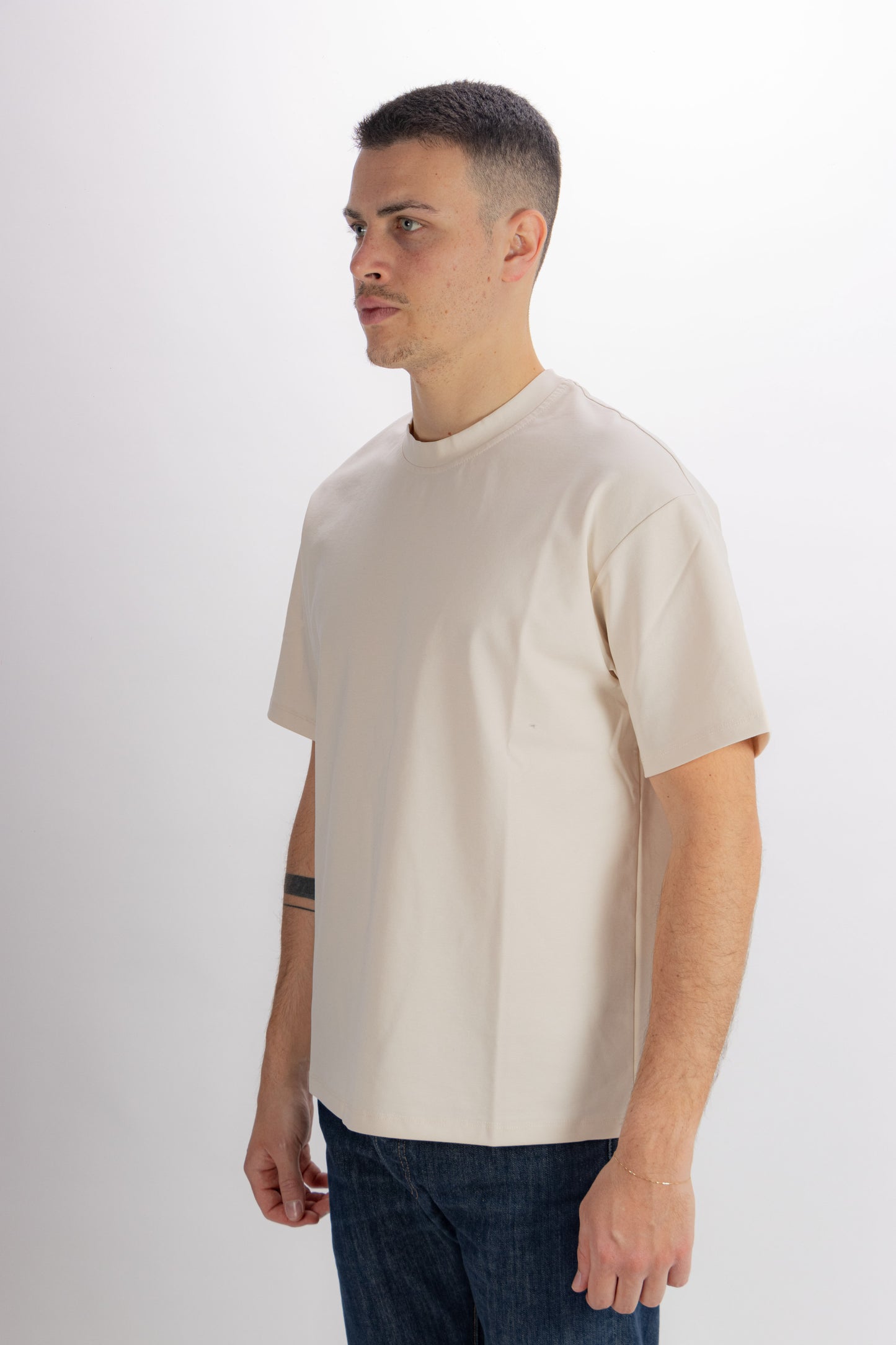 T-SHIRT CREAM NO LOGO
