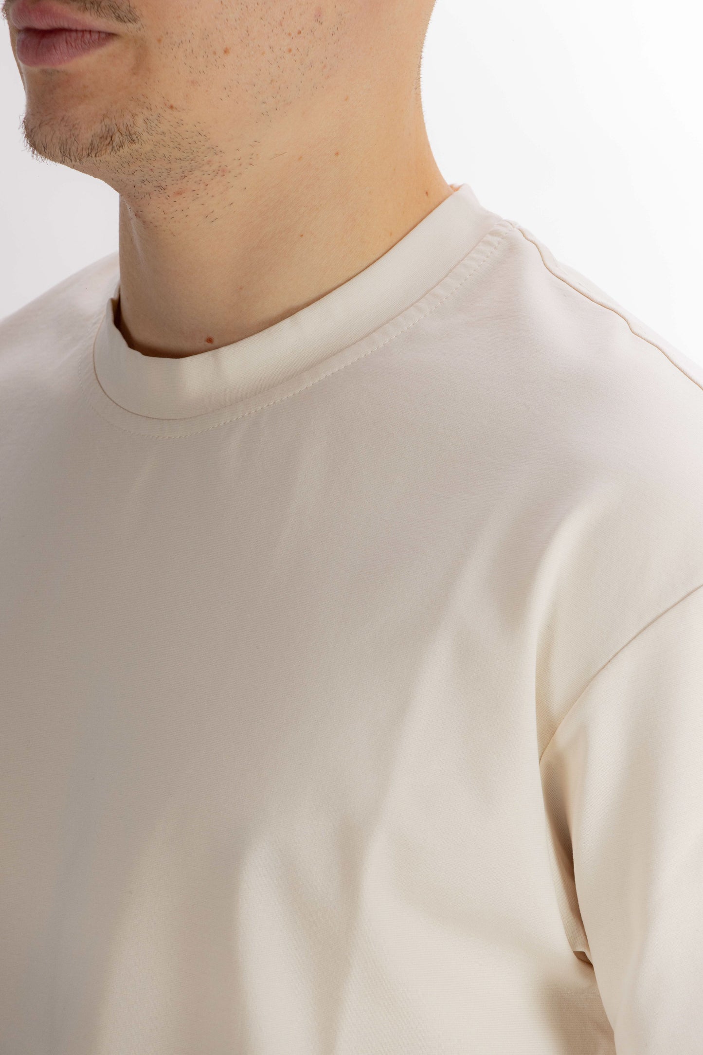 T-SHIRT CREAM NO LOGO