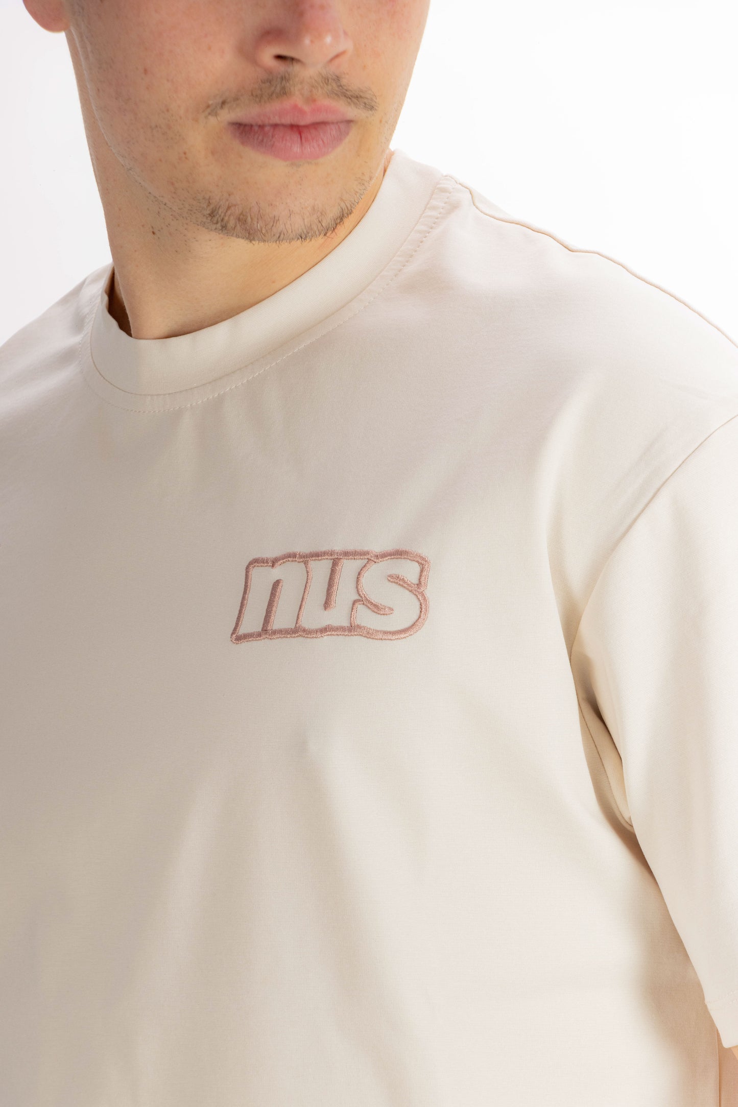 T-SHIRT CREAM LOGO